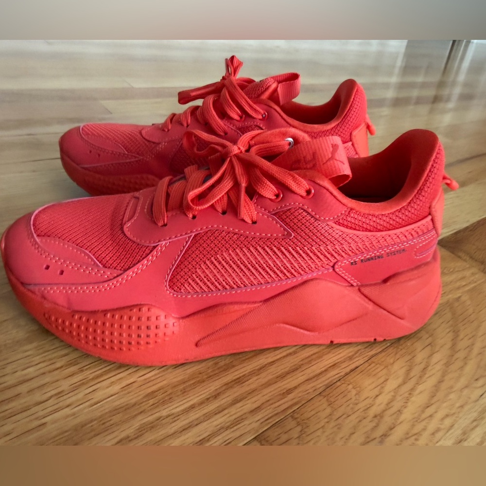 Puma Women’s Coral Pink Running Sneakers Size 8.5 Athletic Shoes